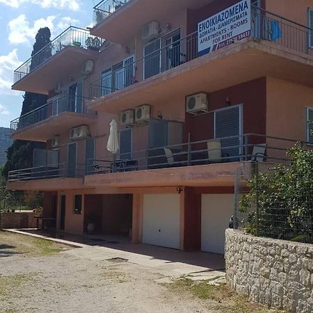 Athina Apartments 托隆 外观 照片