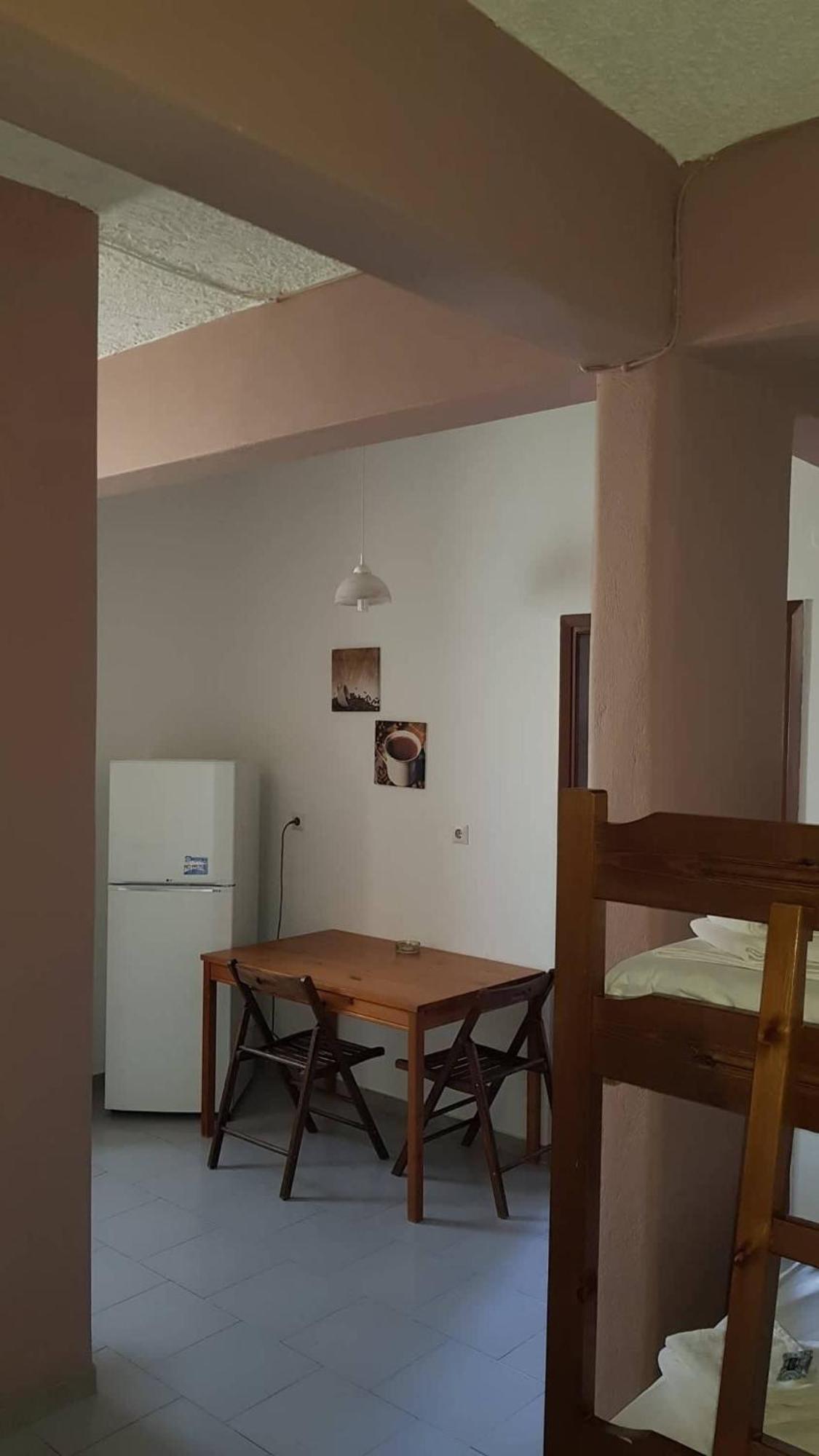 Athina Apartments 托隆 外观 照片