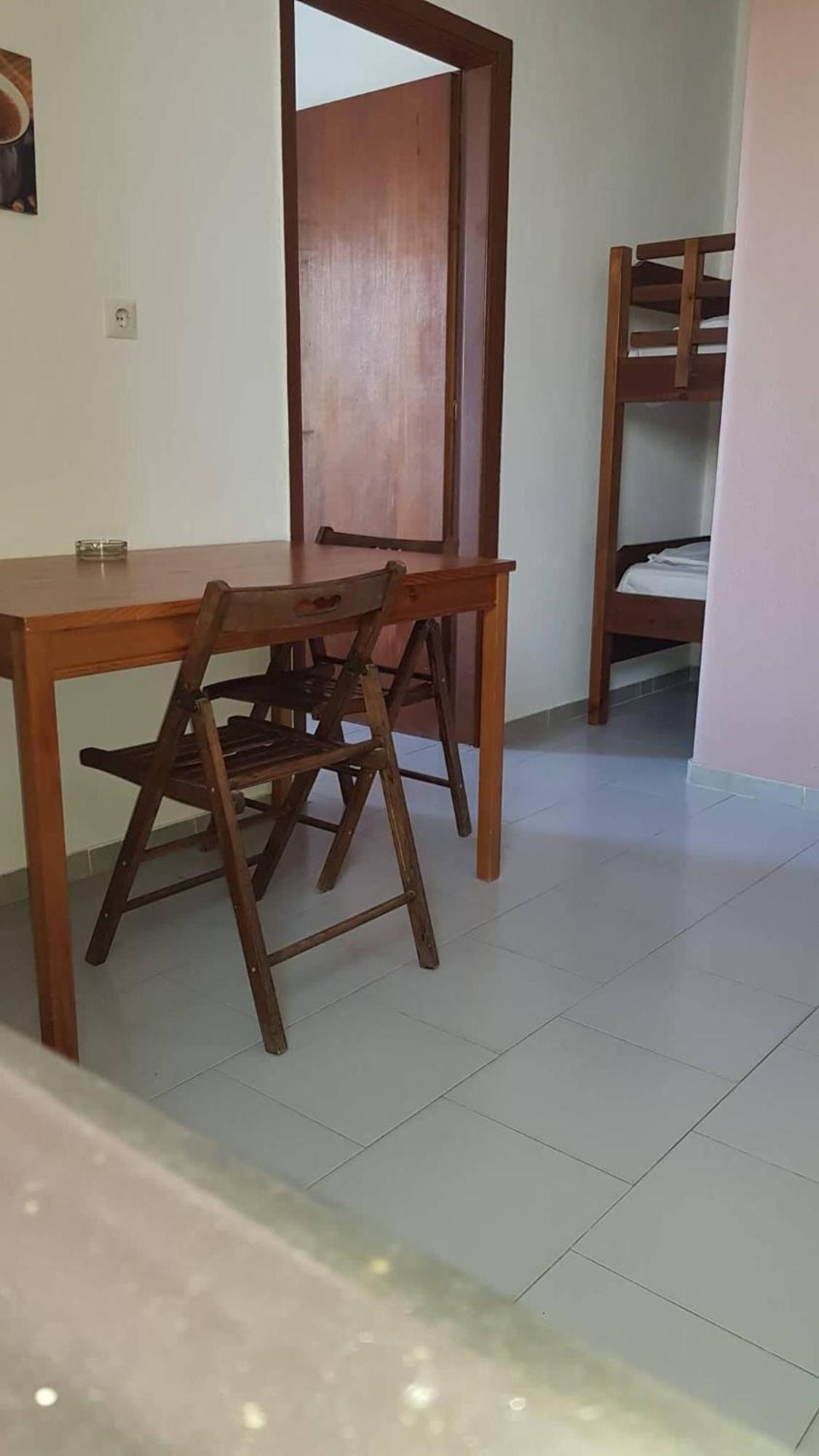 Athina Apartments 托隆 外观 照片