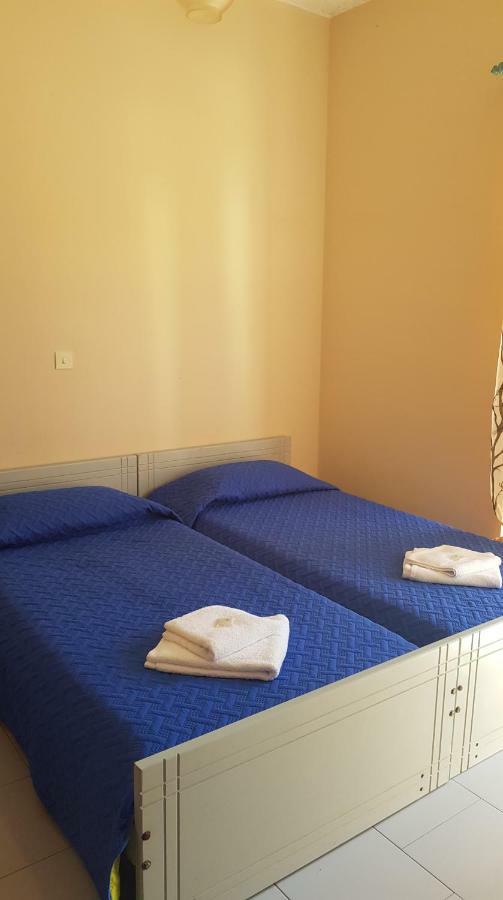 Athina Apartments 托隆 外观 照片