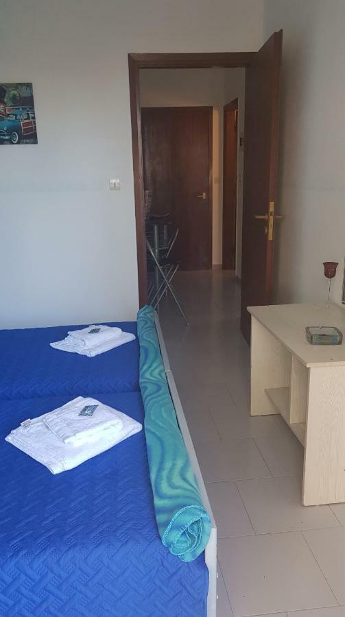 Athina Apartments 托隆 外观 照片