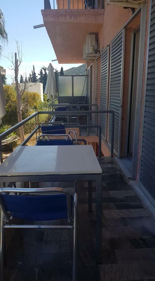 Athina Apartments 托隆 外观 照片