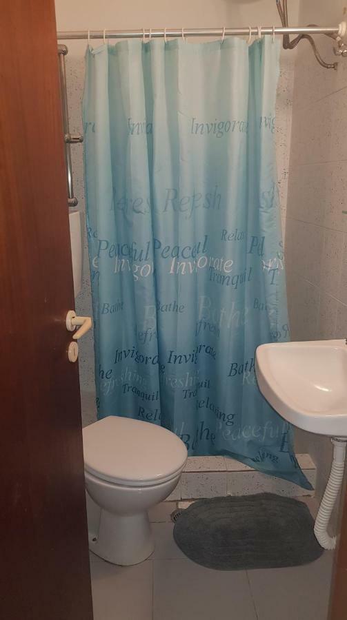 Athina Apartments 托隆 外观 照片