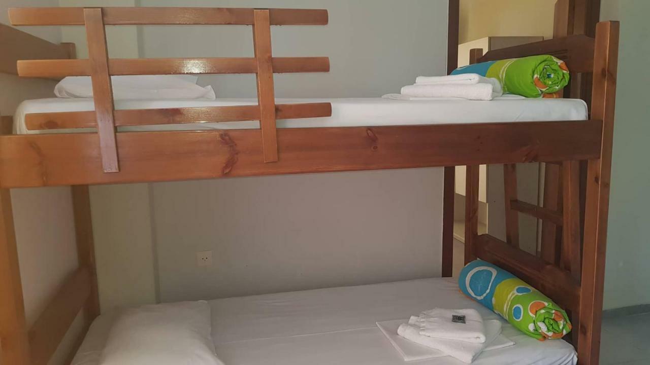 Athina Apartments 托隆 外观 照片