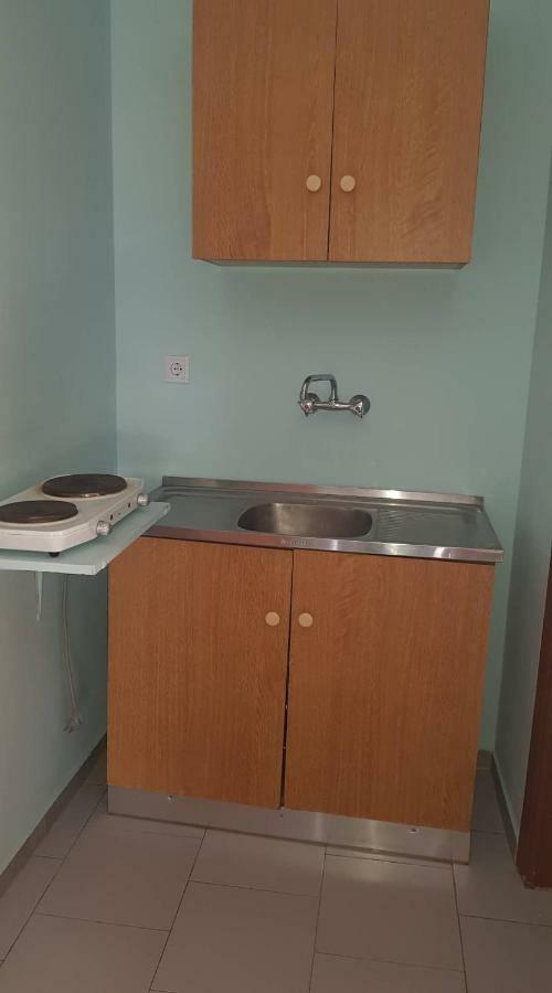 Athina Apartments 托隆 外观 照片