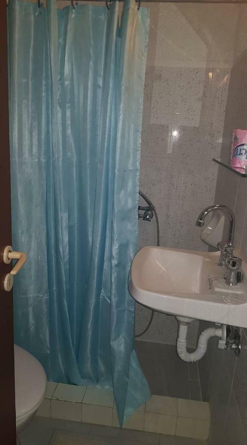 Athina Apartments 托隆 外观 照片